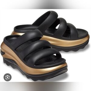 Size 7 Women's. CROCS Women's Black and Gold Platform Triple-Band Slide
